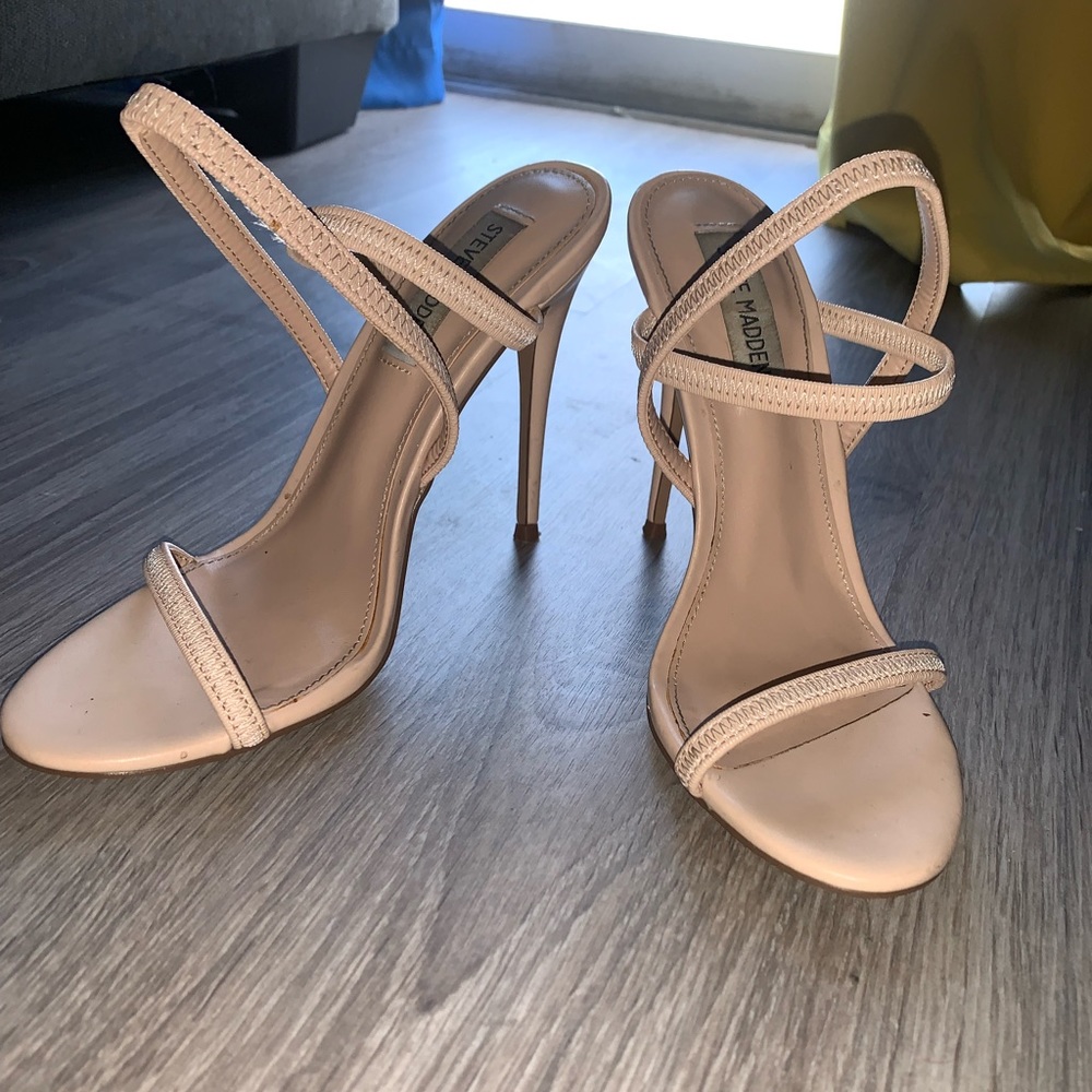 Cream Steve Madden heels